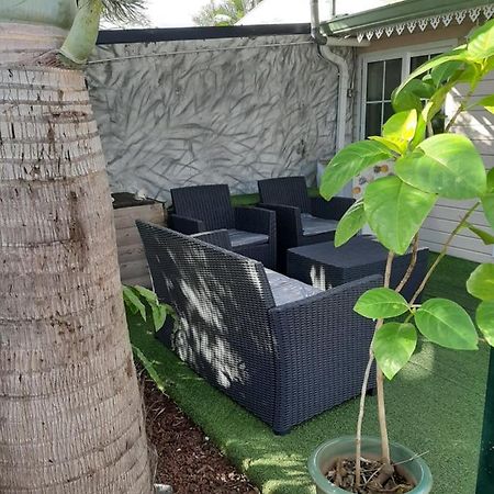 La Brise Apartment L'Etang-Sale Ngoại thất bức ảnh